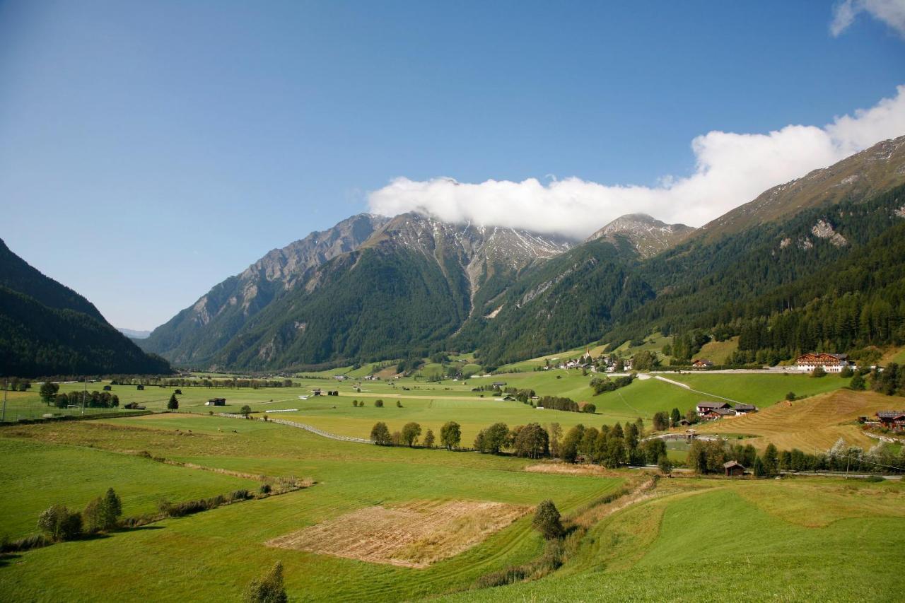 Hotel Kranebitt Val di Vizze Exteriör bild