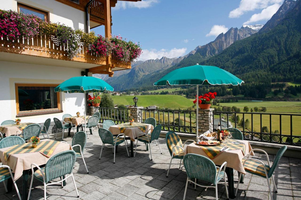 Hotel Kranebitt Val di Vizze Exteriör bild