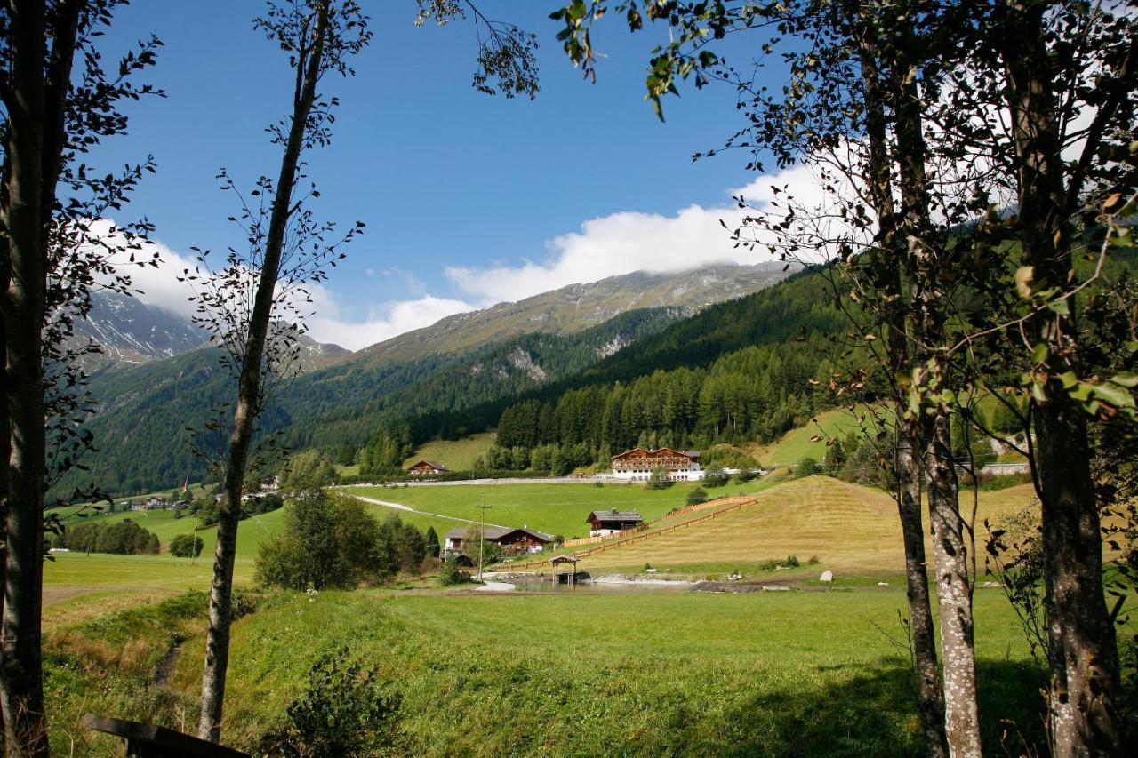 Hotel Kranebitt Val di Vizze Exteriör bild