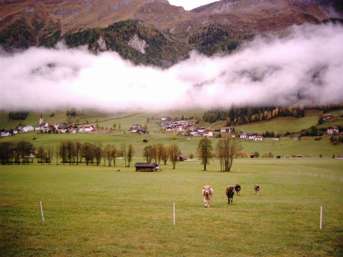 Hotel Kranebitt Val di Vizze Exteriör bild